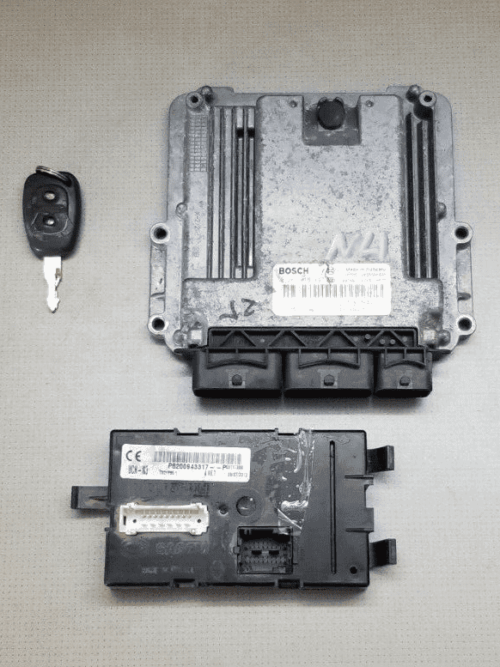 Used ECU set for Renault Trafic Mk2 with UCH and key
