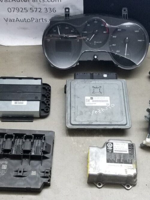 SEAT IBIZA 6J 1.6 TDI ECU Kit 03L906023GG CAYC – Front View