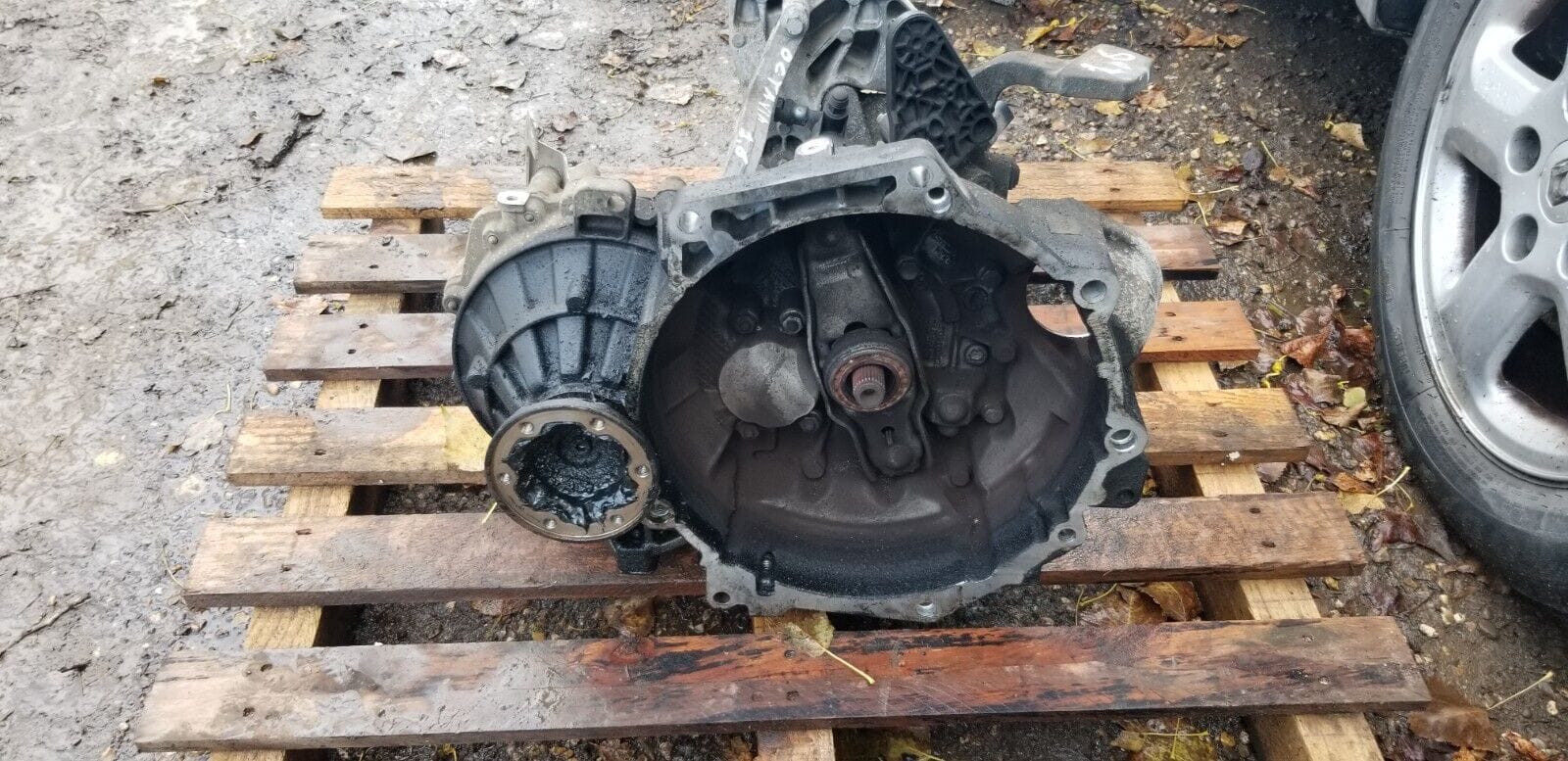 Used Skoda 1.6 TDI gearbox close-up