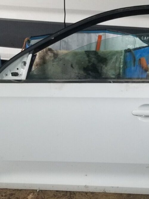 Skoda-Rapid-Front-Left-Door-White-2012-front