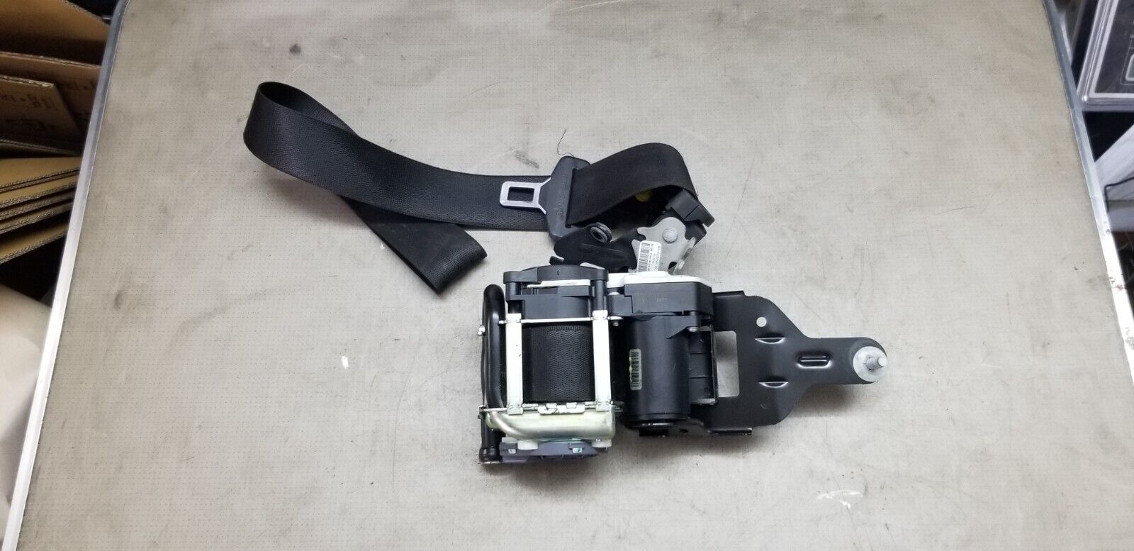 Mercedes W207 A207 C207 front right seat belt black A2078605285