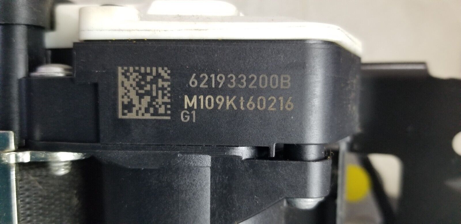 Mercedes W207 A207 C207 black seat belt front O/S