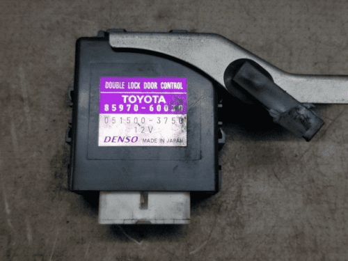 Toyota Land Cruiser Colorado J120 door lock control ecu 85970-60030 2005