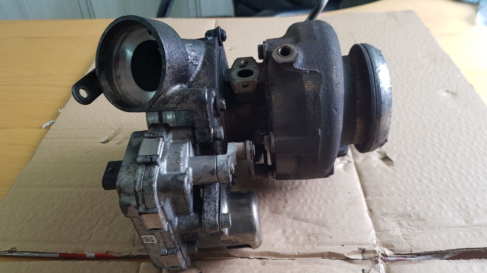 Mercedes W204 Turbocharger (A6510902780) – OEM Replacement for C-Class 2011