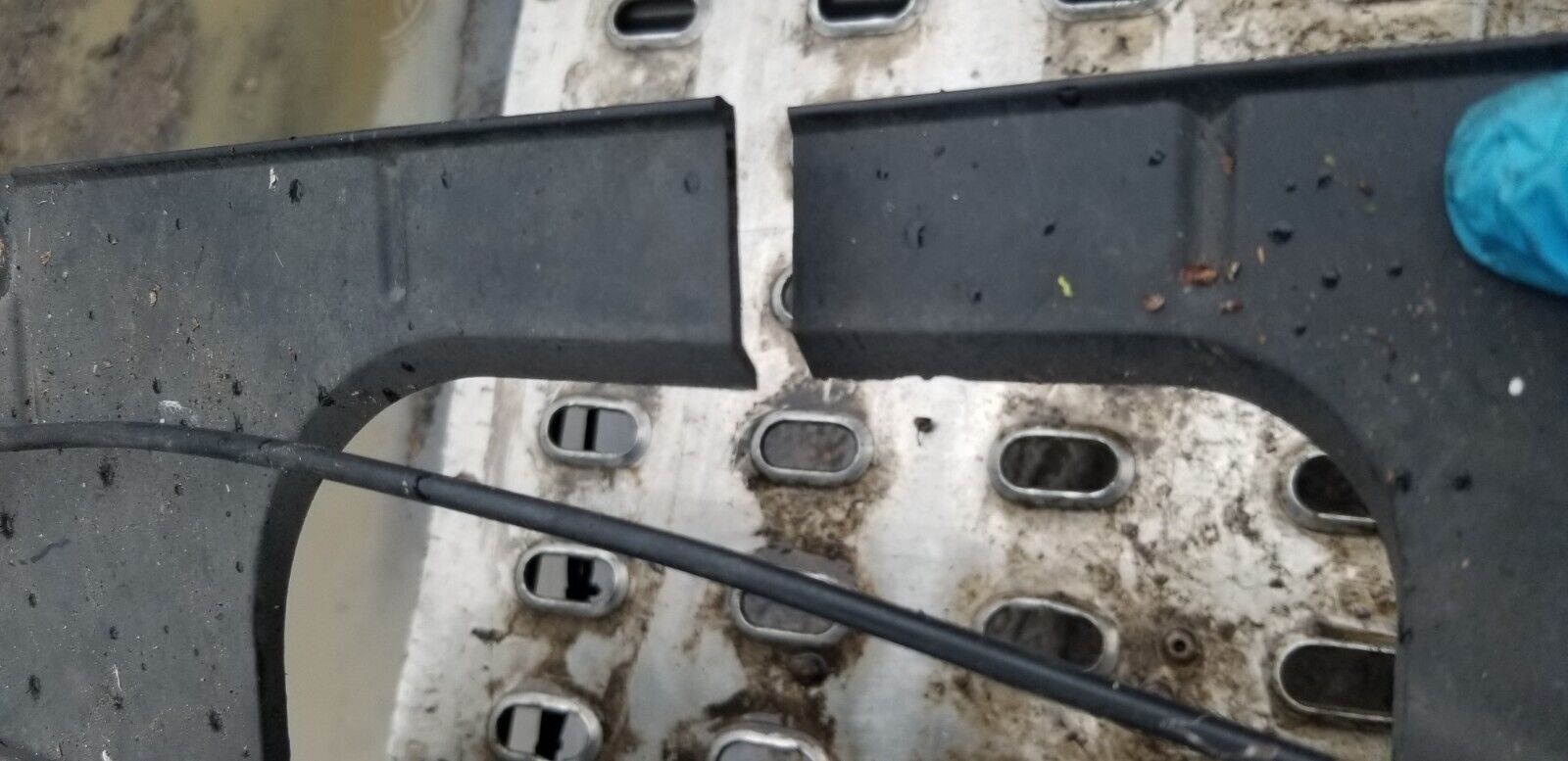 Vauxhall Vivaro 2015-On Front Grill P/N 214B25126R |O - Image 3