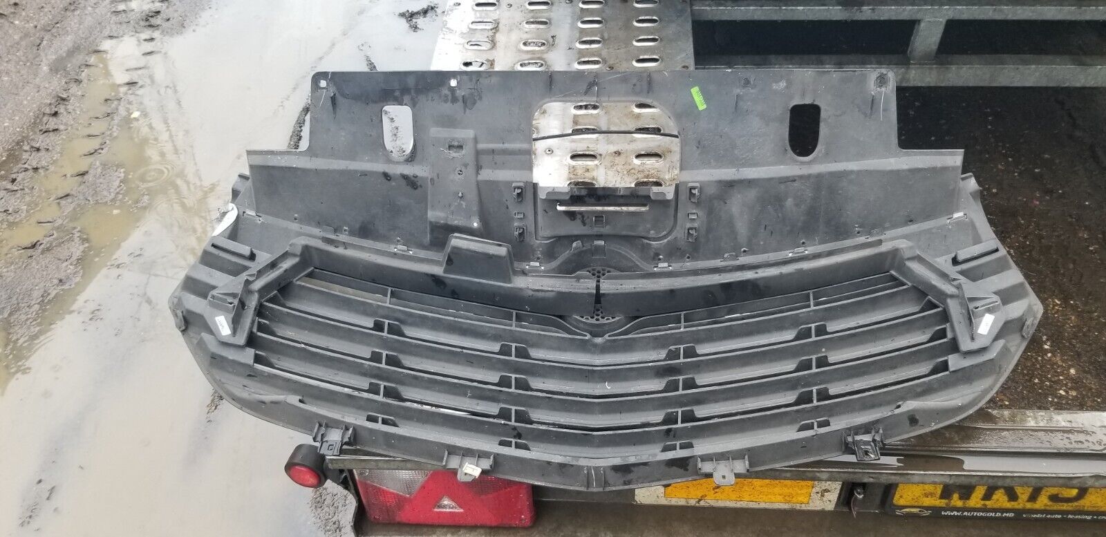 Vauxhall Vivaro 2015-On Front Grill P/N 214B25126R |O - Image 5