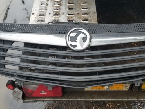 Vauxhall Vivaro 2015-On Front Grill P/N 214B25126R |O