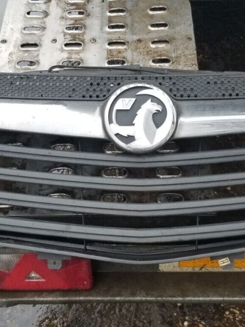 Vauxhall Vivaro 2015-On Front Grill P/N 214B25126R |O