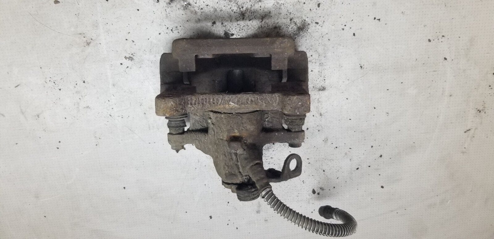 VAUXHALL VIVARO BRAKE CALIPER LEFT REAR 2.0 DIESEL 2007 - 2014 - Image 4