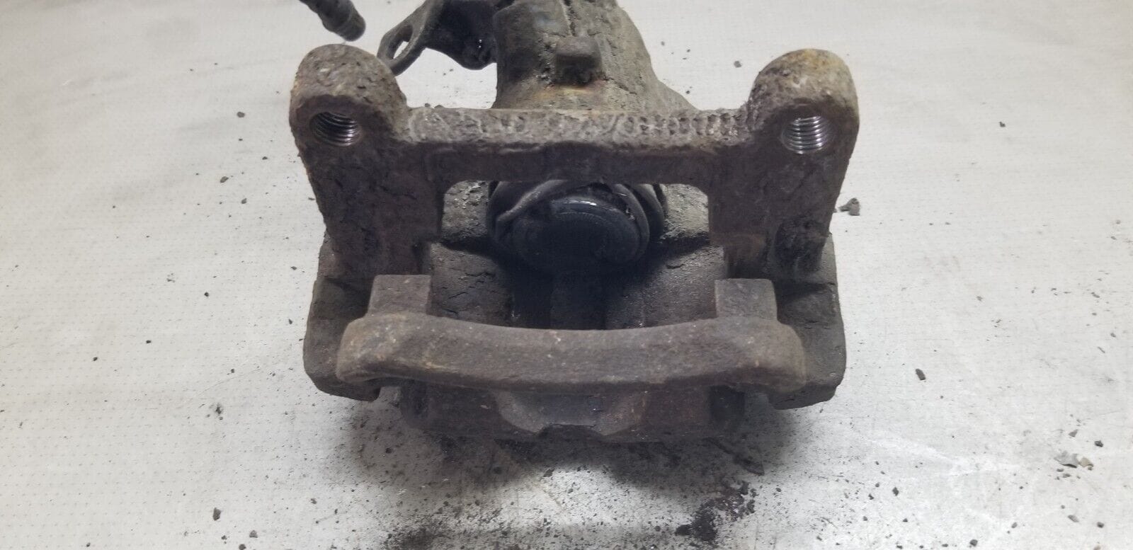 VAUXHALL VIVARO BRAKE CALIPER LEFT REAR 2.0 DIESEL 2007 - 2014 - Image 5