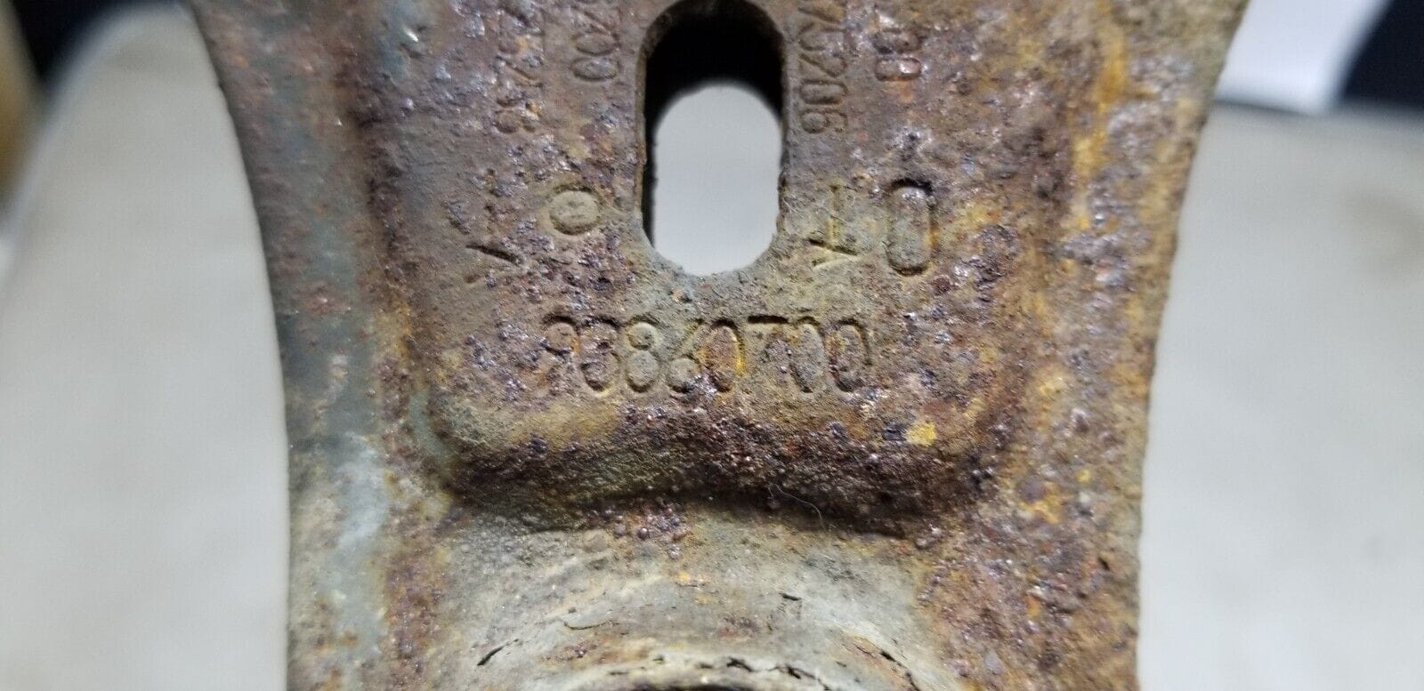 VAUXHALL VIVARO ENGINE MOUNT 1.6 DIESEL 95517211 MK2 2014 - 2019 - Image 4