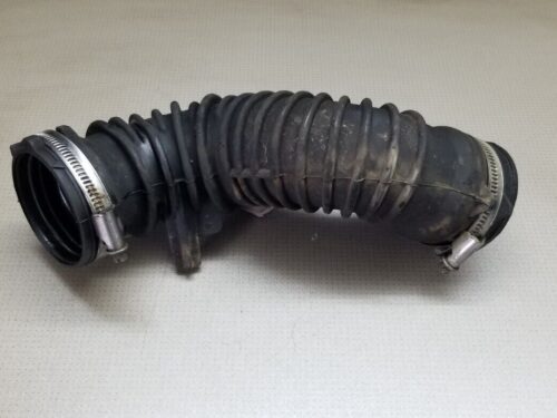 Vauxhall Vivaro Trafic 2007-2014 M9R-786 Air Intake Pipe Hose