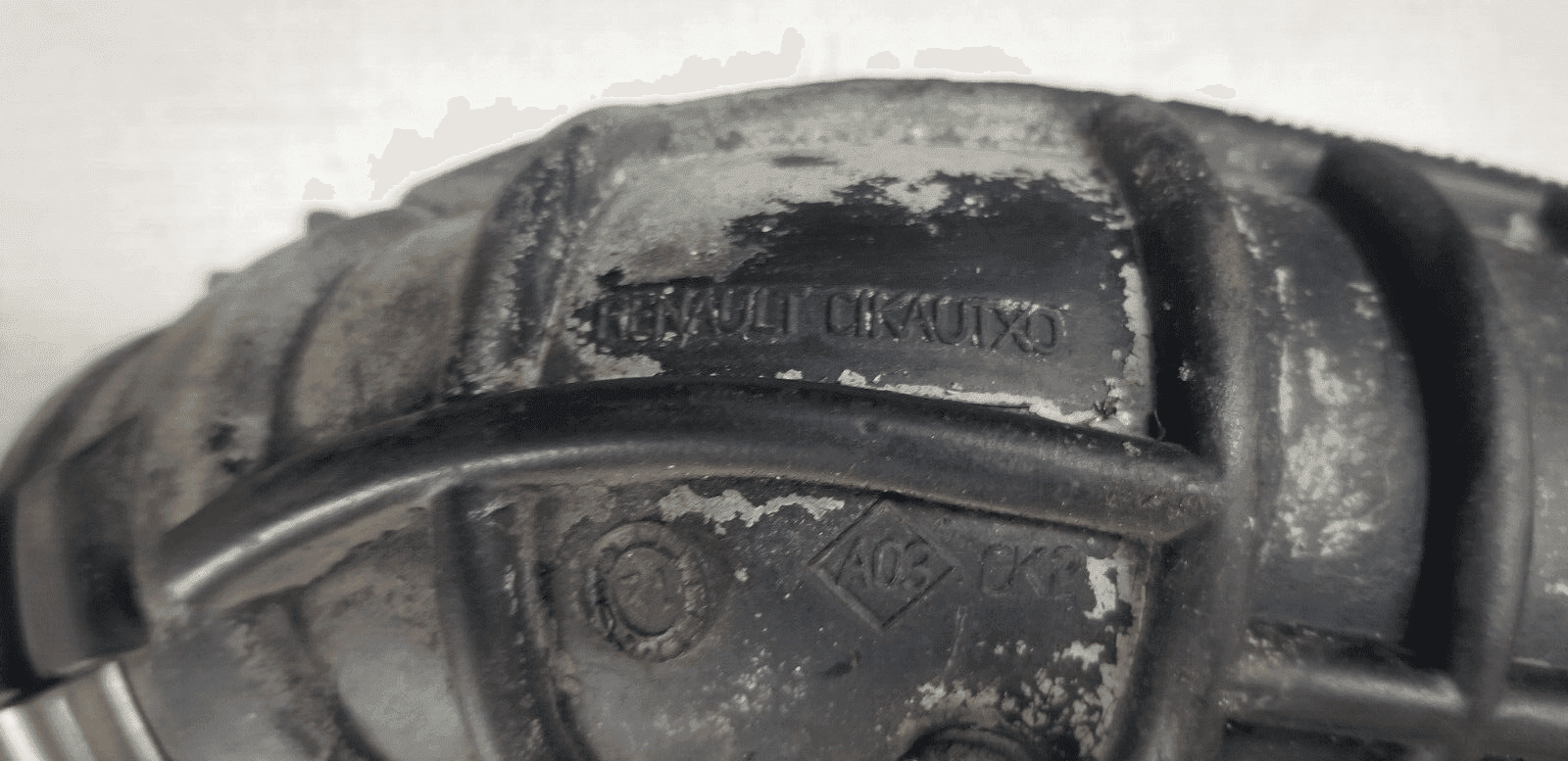 VIVARO TRAFIC PRIMASTAR 2.0 DCI 2007 - 2014 AIR INTAKE PIPE HOSE 8200607746 - Image 4