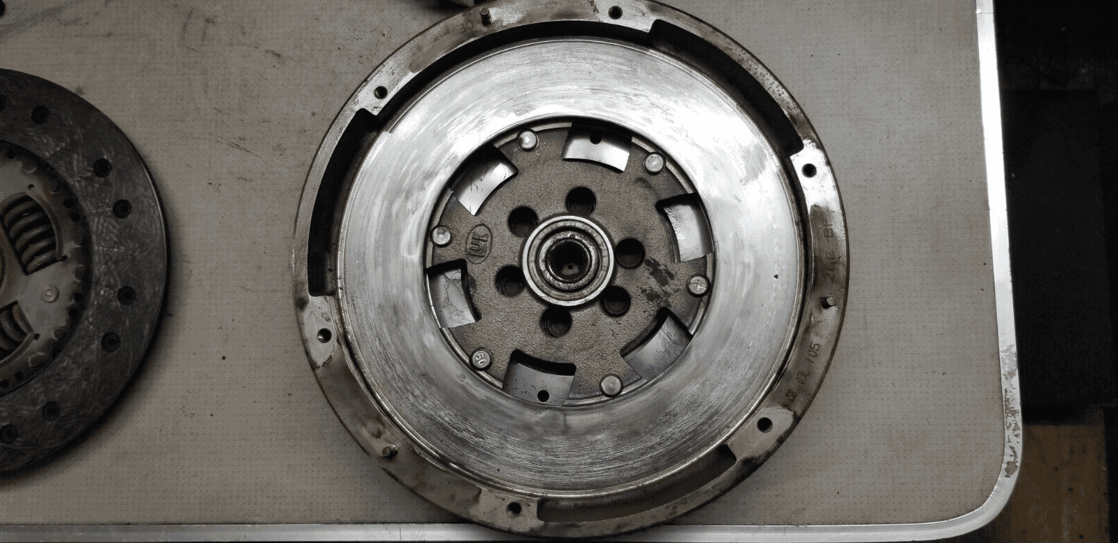 Volkswagen Crafter 2.0 6 Speed Manual Dual Mass Clutch + Flywheel Kit 2014 |O - Image 5