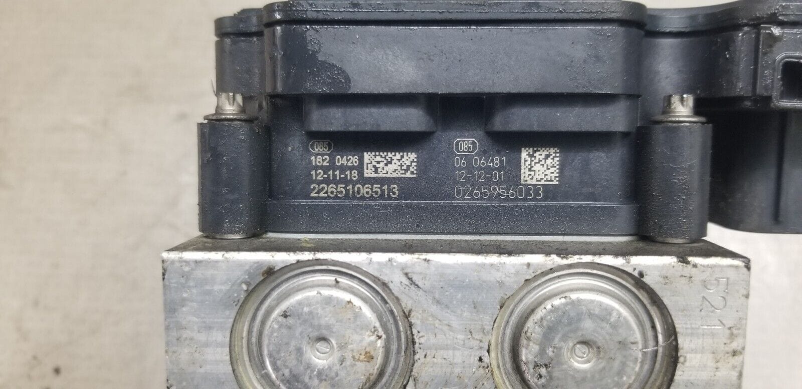 Volkswagen Crafter ABS Pump 2.0 TDI 2014 Bosch 2265106513 |O - Image 4