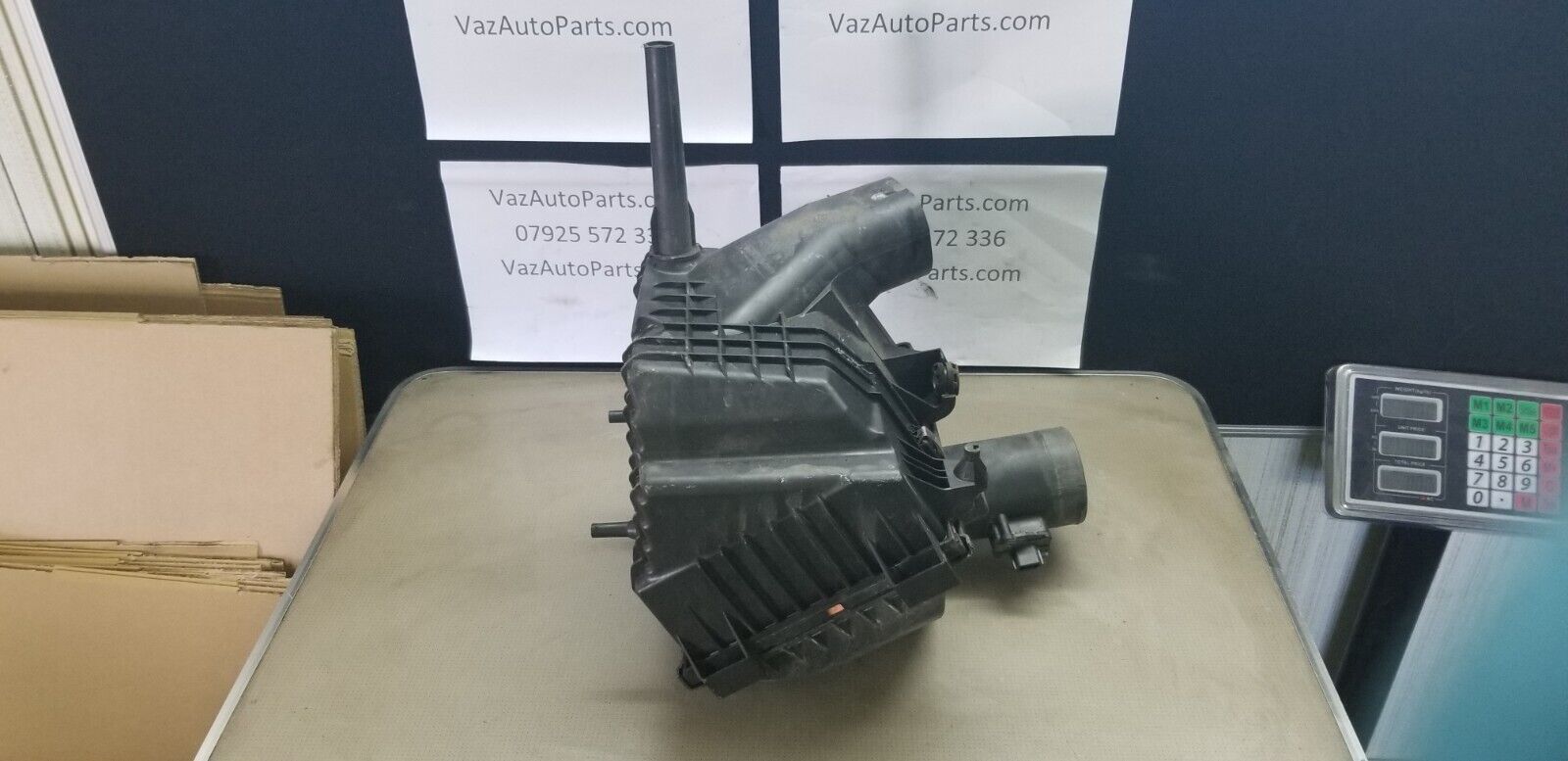 Vauxhall Vivaro/Renault Trafic AIRBOX AND AIRFLOW METER 2015 P/N 165009078R - Image 3