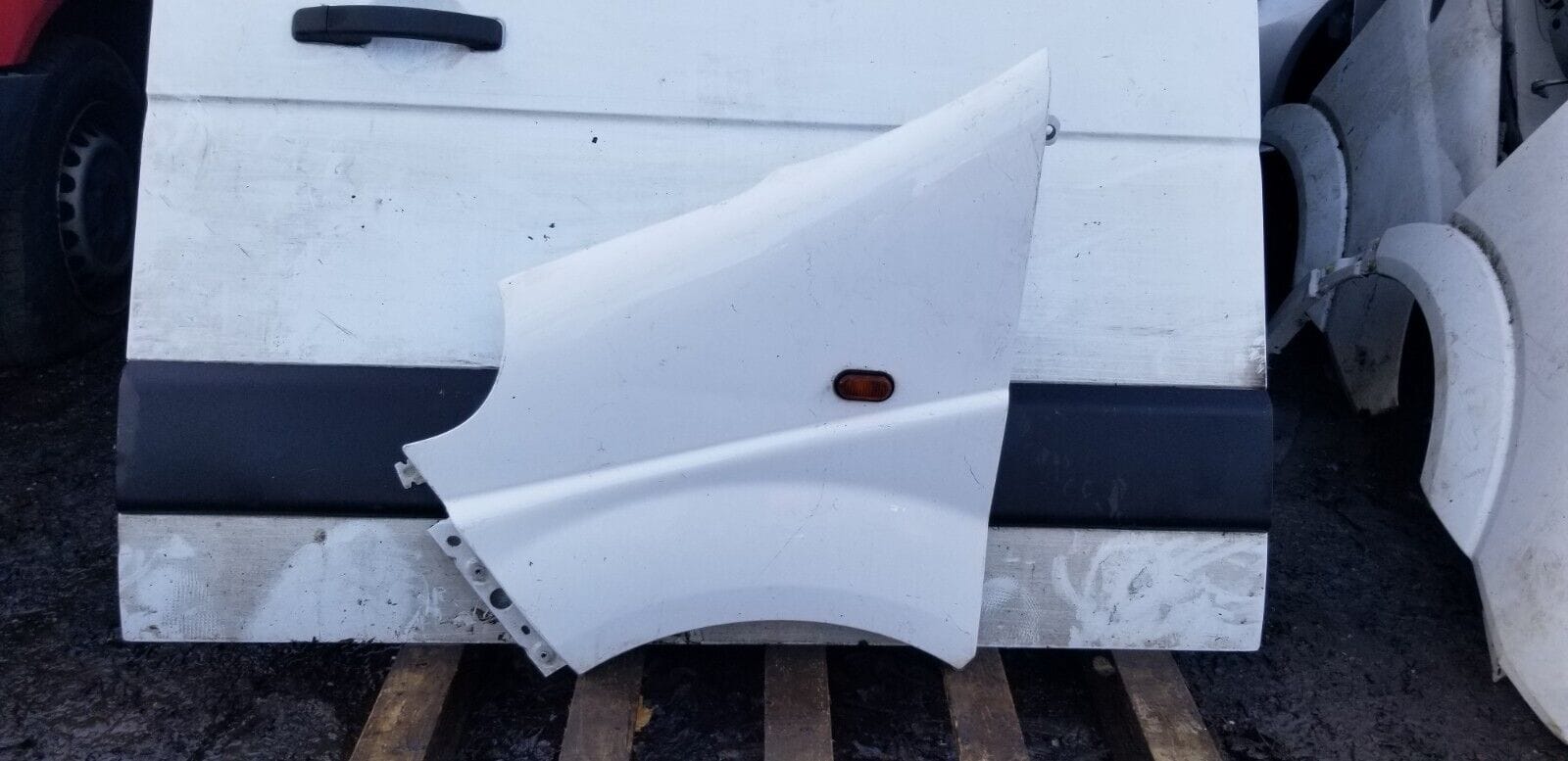 2001-2014 MK2 RENAULT TRAFIC FRONT WING LH PASSENGER SIDE WHITE