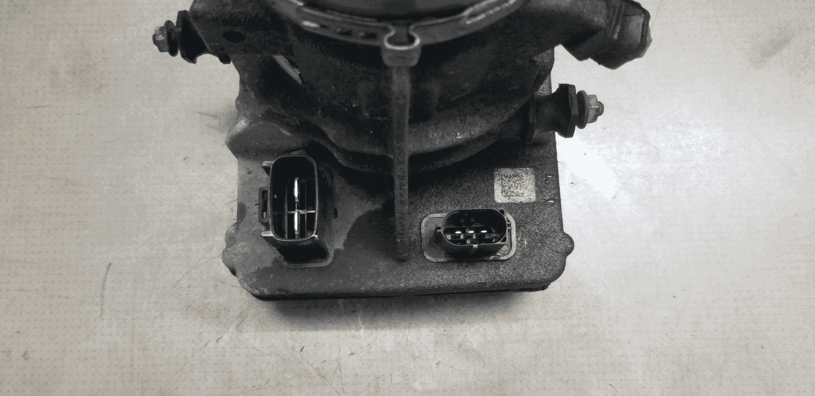 2010 FORD GALAXY Mk3 2.0L Diesel Power Belt Steering Pump - Image 4