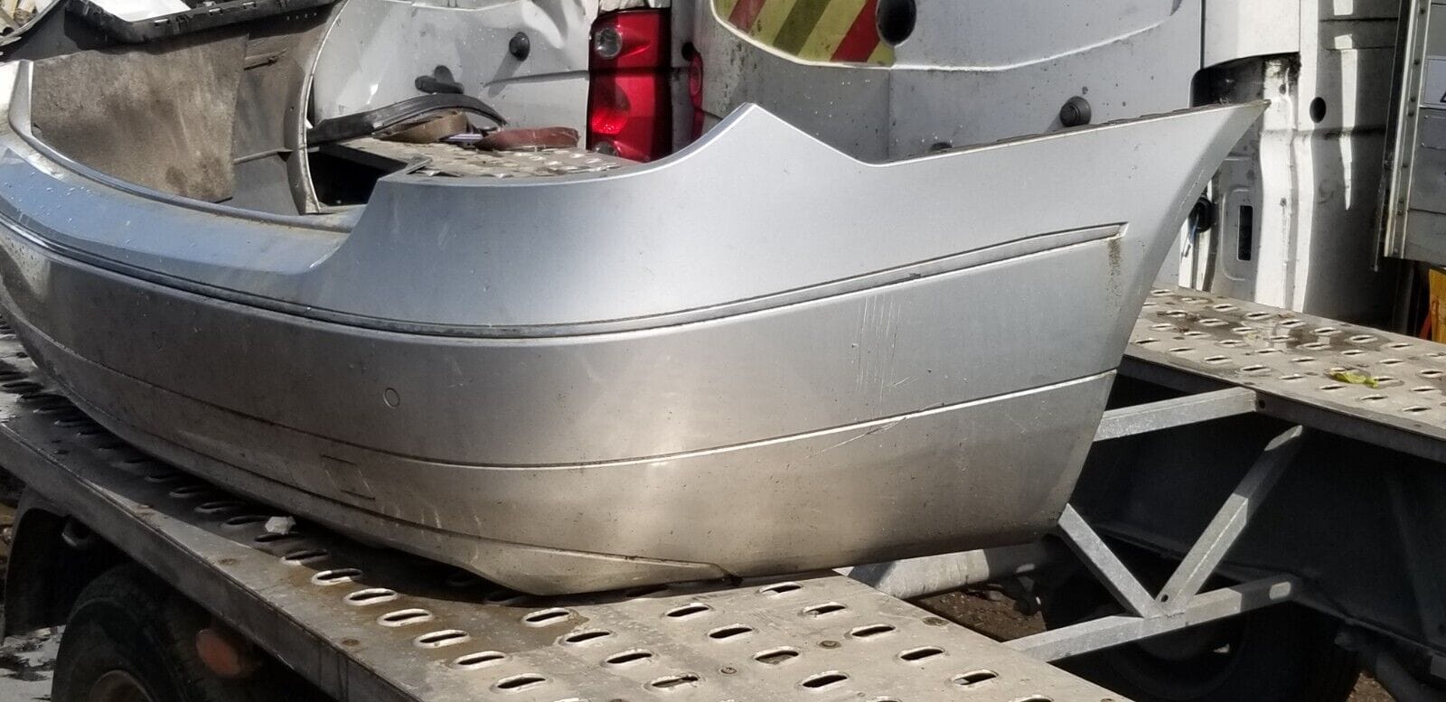 2011 Mercedes Benz E Class rear bumper A2078850165 - Image 4