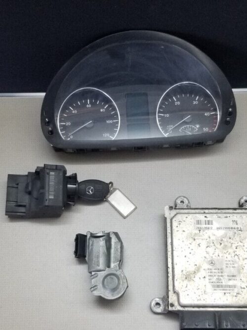 2012 Mercedes Sprinter ECU Engine Control Unit (A 6519000601, A 6519019400, CRD2.35) - Front View