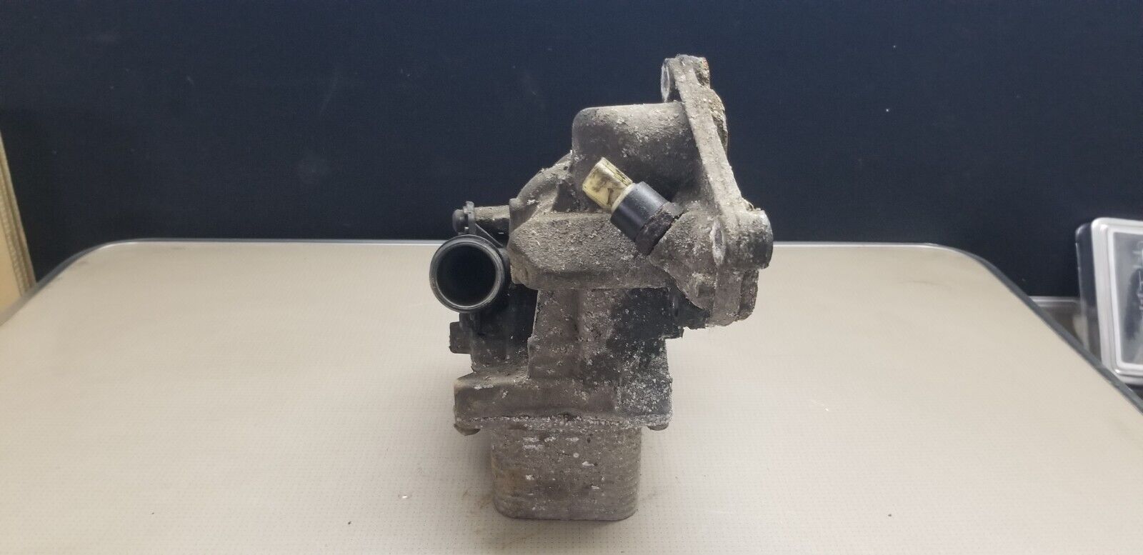 2012 VIVARO 2.0 DIESEL OIL COOLER - Image 4