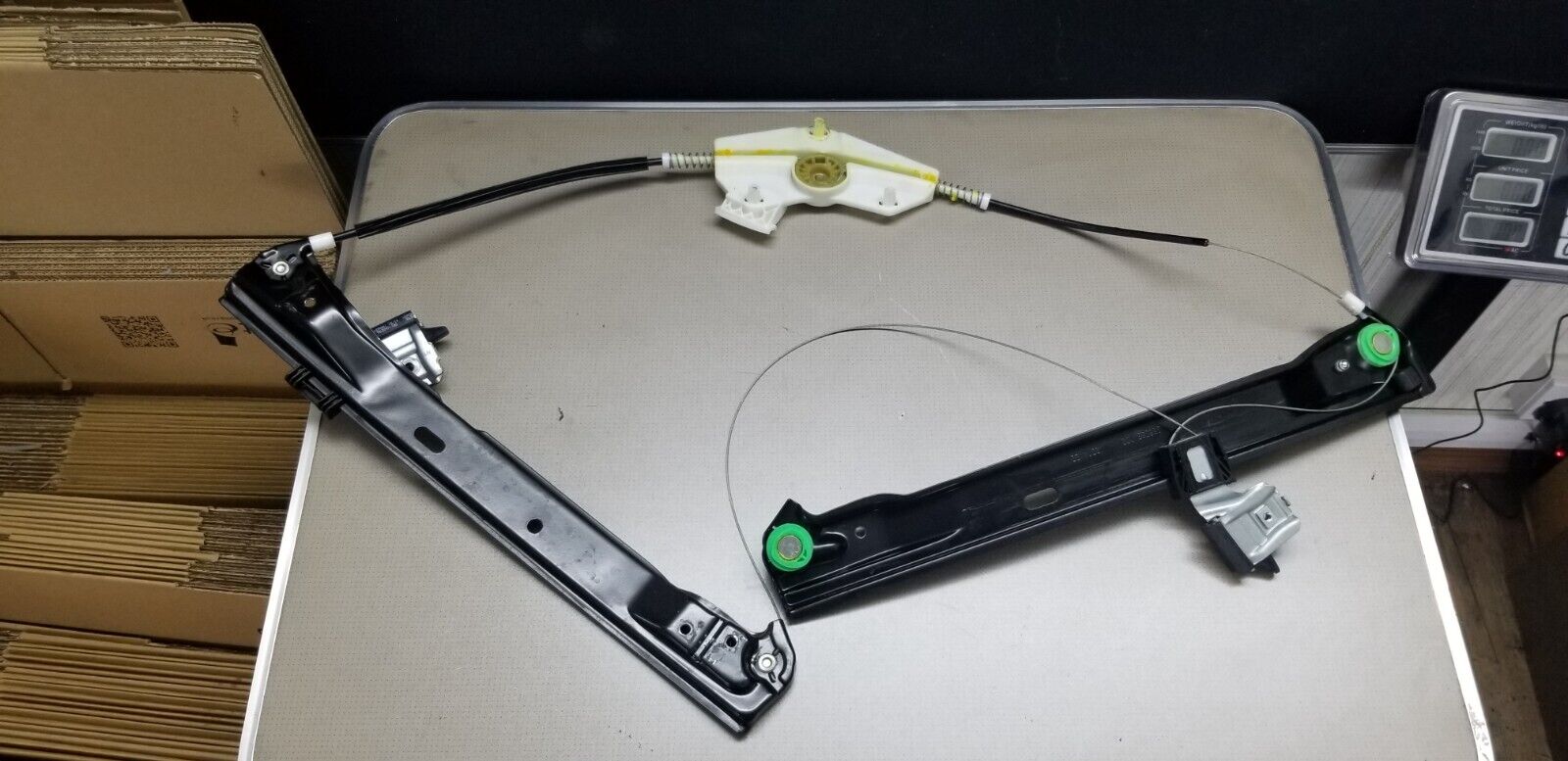 2014 MERCEDES E CLASS A PSSENGER SIDE WINDOW REGULATOR