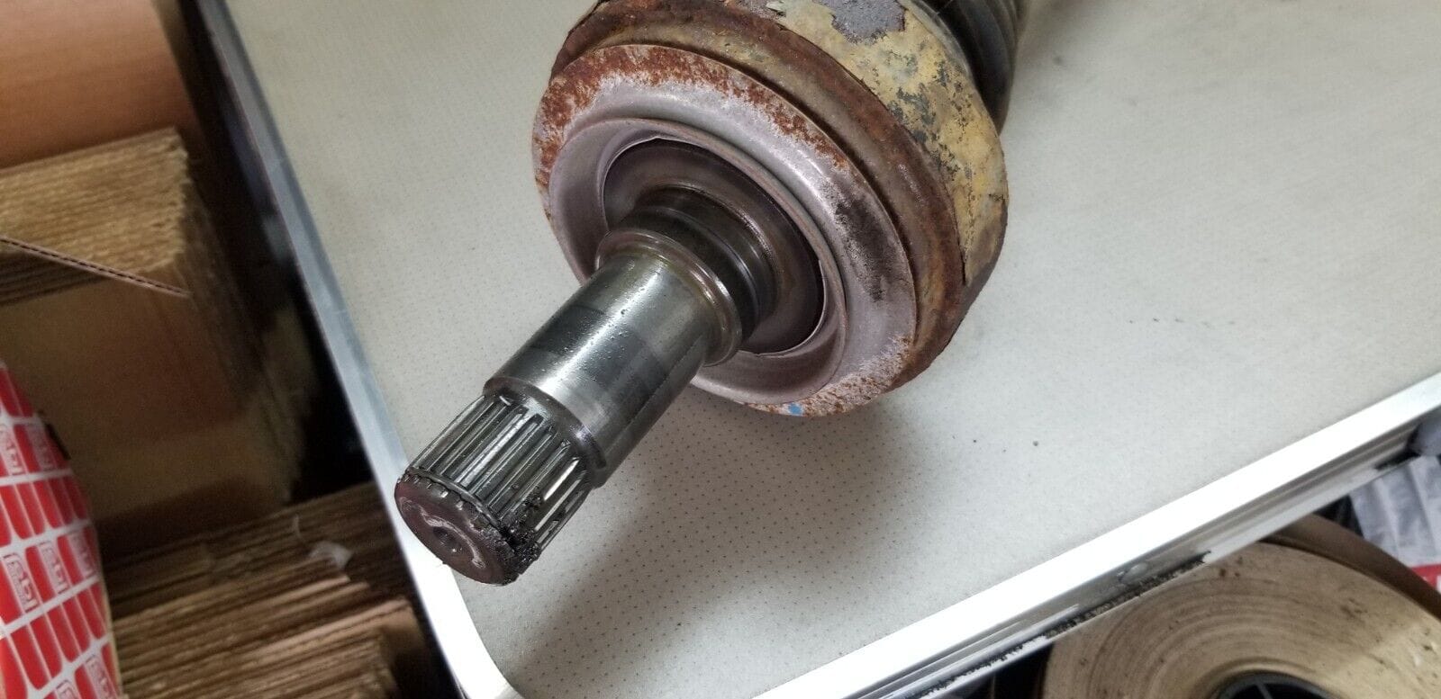 2014 Mercedes Vito W639 Rear Axle Output Drive Shaft Manual Transmission - Image 3