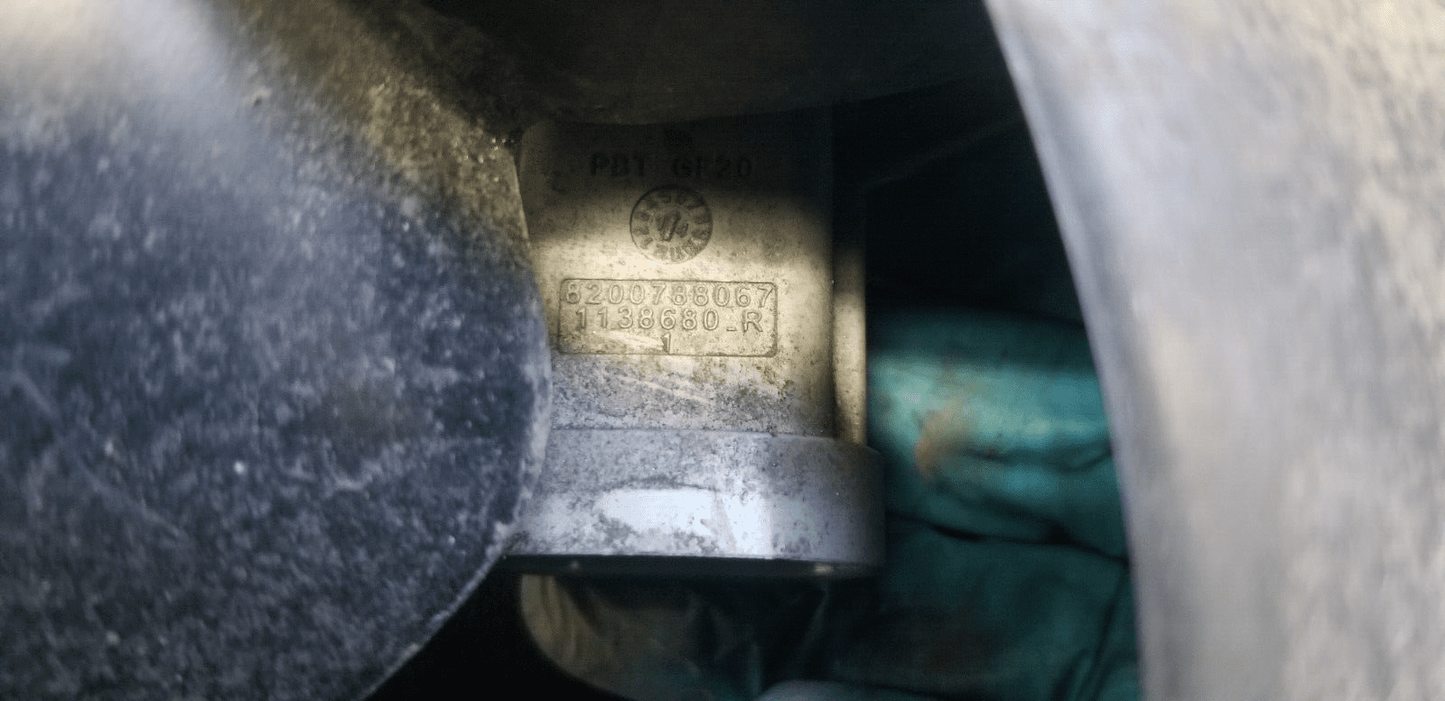 2015 RENAULT TRAFIC ENGINE COOLING RADIATOR FAN 8200788067 - Image 5