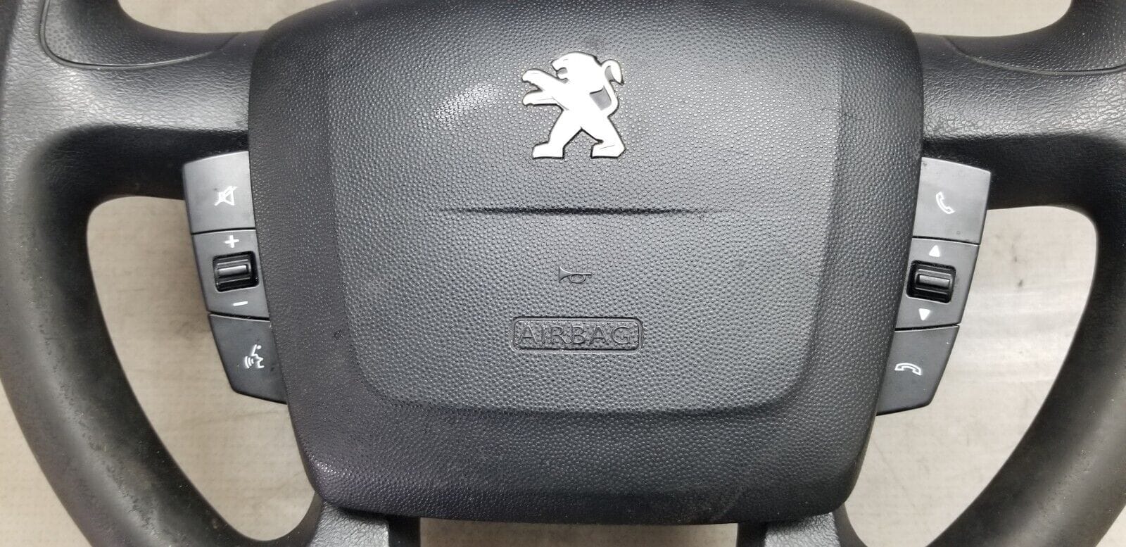 Peugeot Boxer steering wheel and sair bag OEM part 532893880