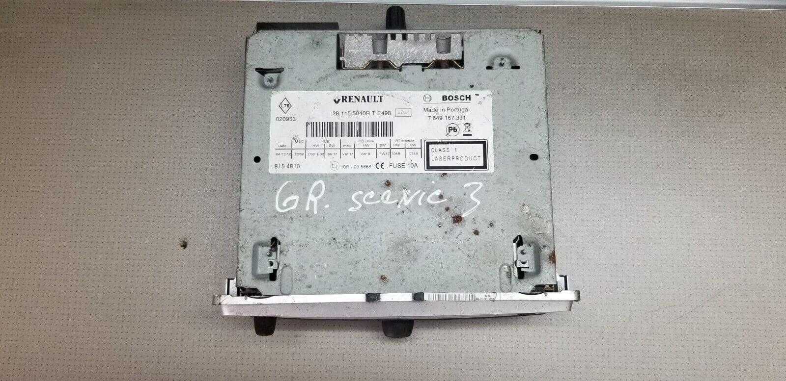 281155040R Renault Megane MKIII Genuine Bosch Radio CD Player Stereo Head Unit - Image 3