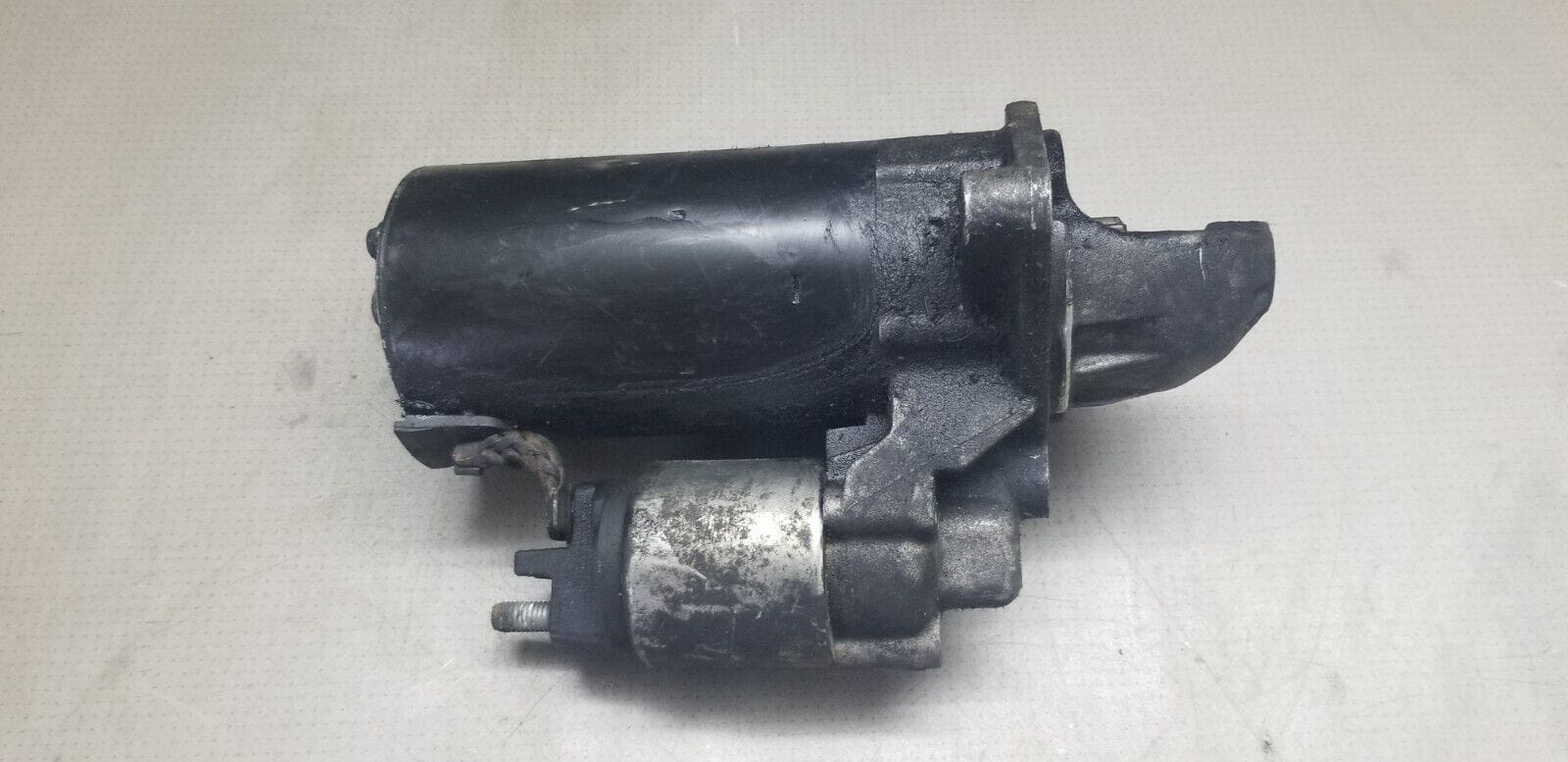 BMW Starter Motor 0001115046 Bosch 12V |O - Image 4