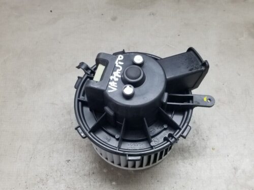 Front view of OEM 5E1630100 heater blower motor for Citroen Relay