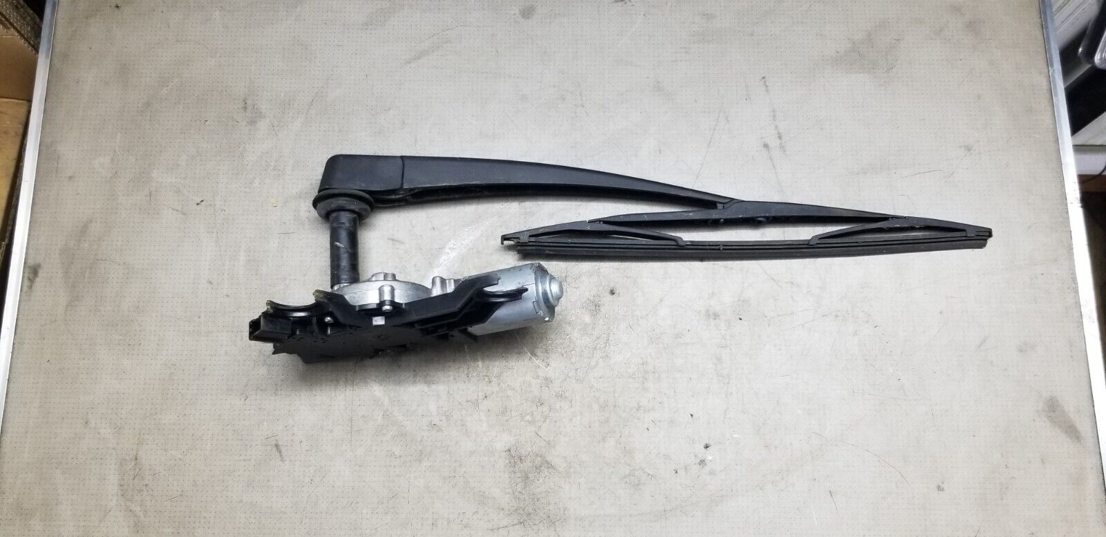 FORD GALAXY 2013 MK3 2.0 TDCI REAR WIPER MOTOR 3M51-R17K441-AG - Image 3