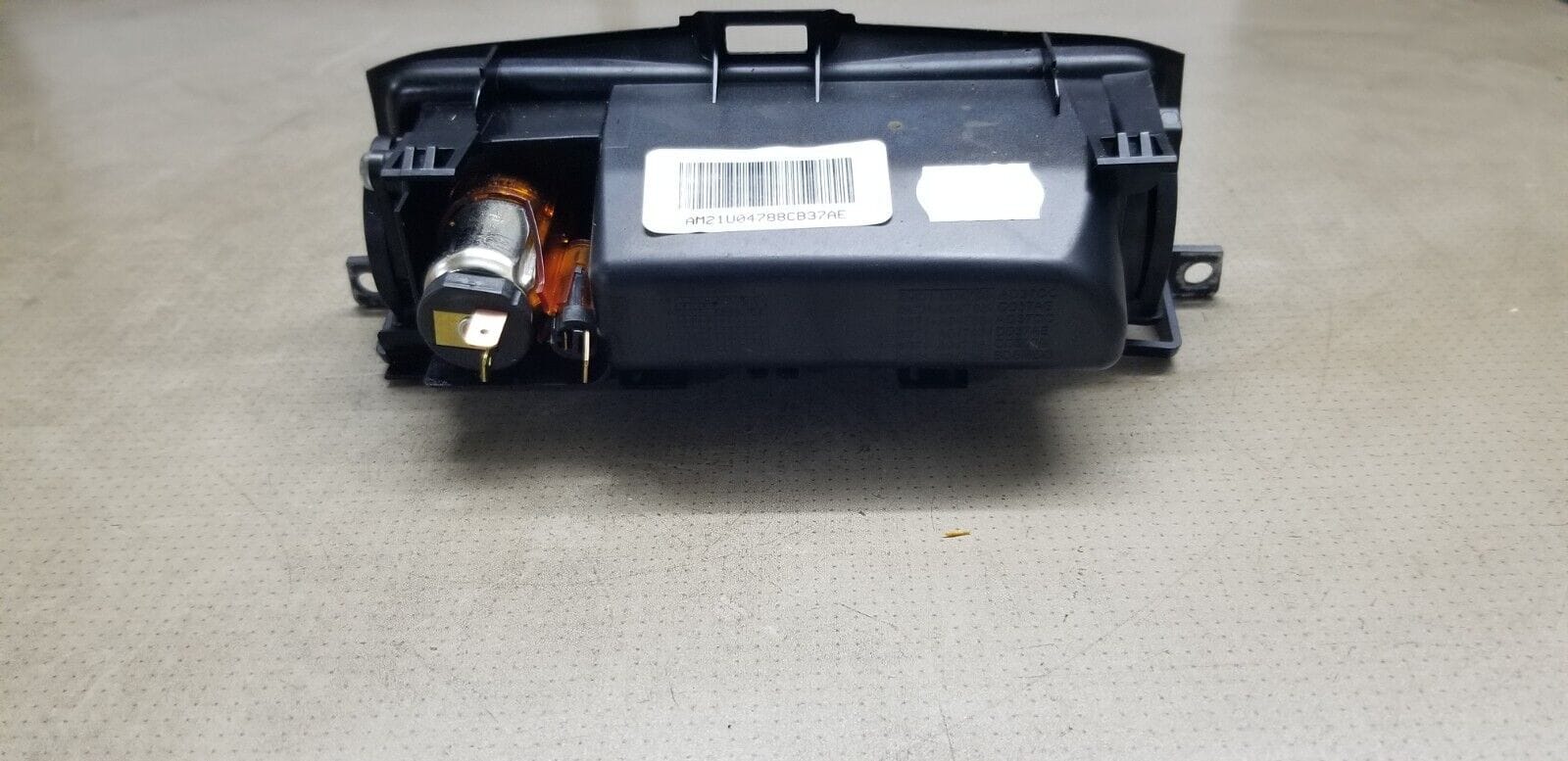 FORD GALAXY MK3 2.0 2011 FRONT ASHTRAY CENTRE CONSOLE SOCKET 8M21-U04788-AD - Image 6