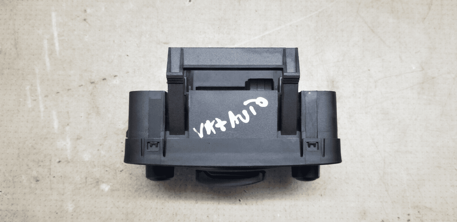 Ford Kuga Headlight Switch 2016 AV6T 13A024 |O - Image 3