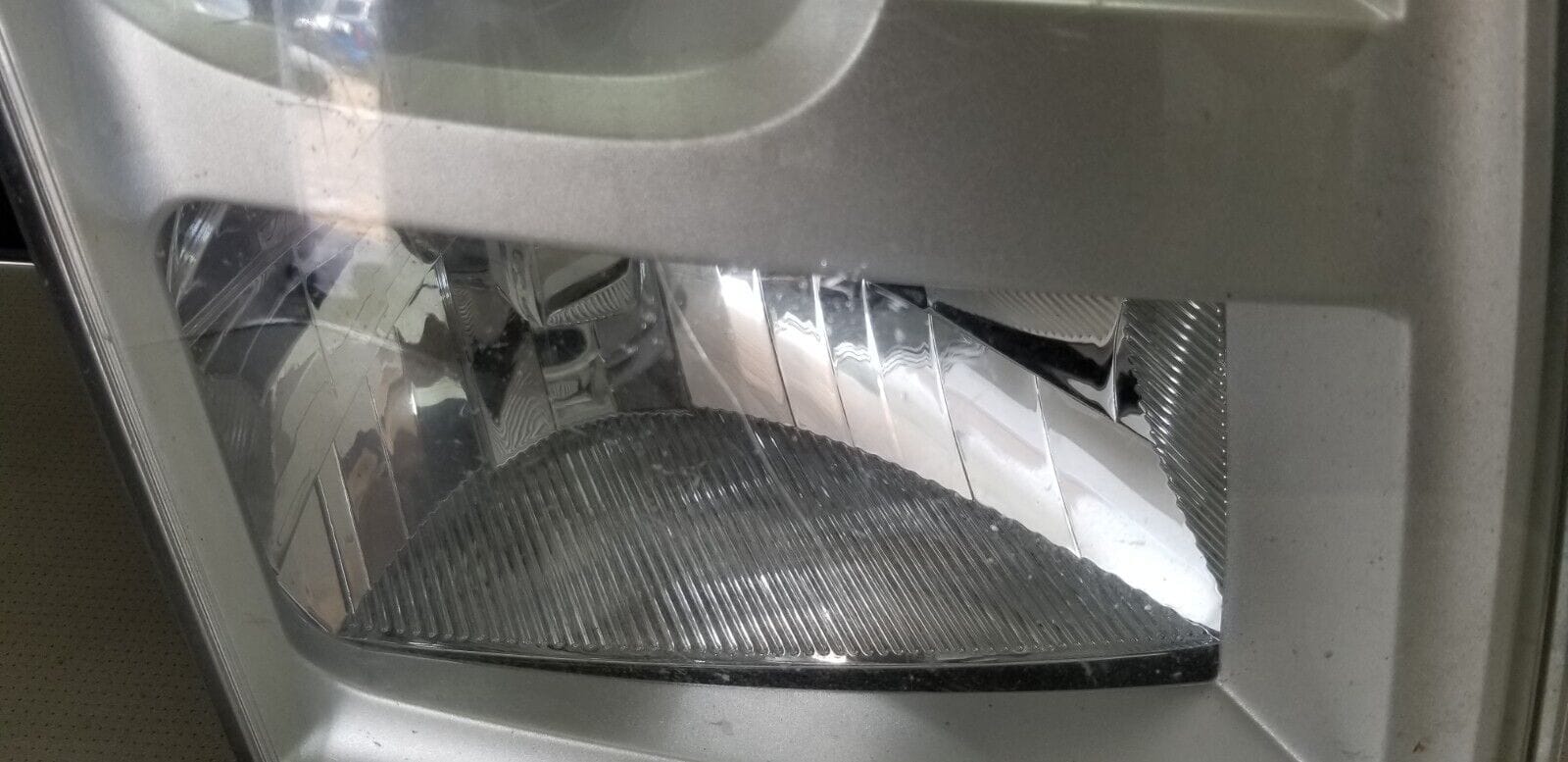 Ford Transit 0ff Side Headlight 2007 - 2013 - Image 4