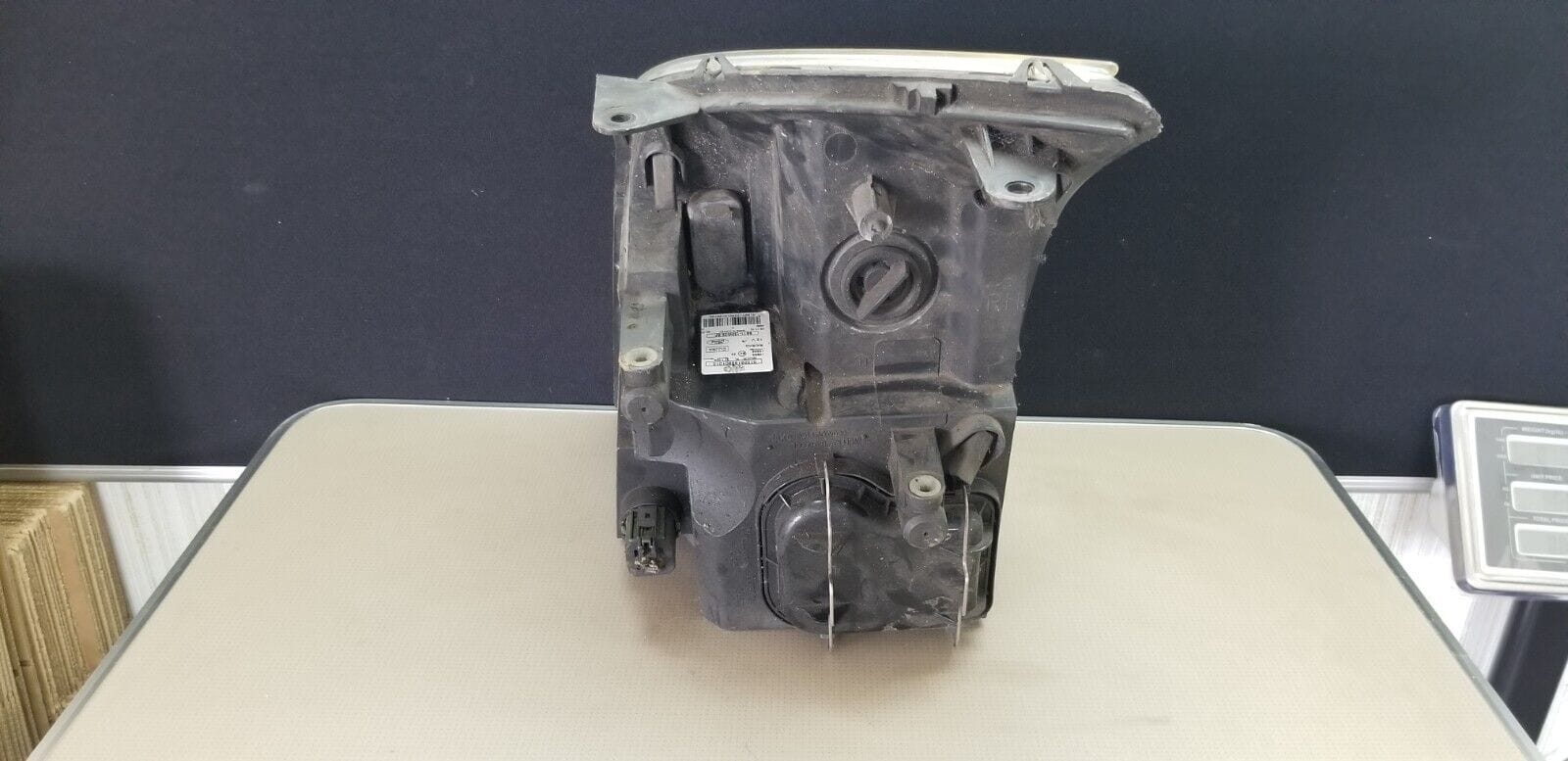 Ford Transit 0ff Side Headlight 2007 - 2013 - Image 7