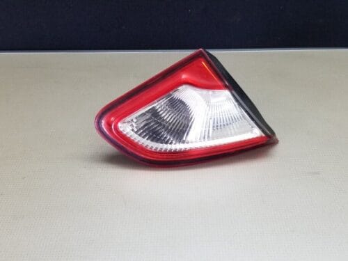 GENUINE NISSAN QASHQAI PASSANGER SIDE REAR INNER LIGHT 2010-13