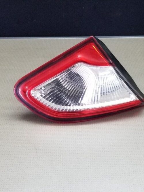 GENUINE NISSAN QASHQAI PASSANGER SIDE REAR INNER LIGHT 2010-13