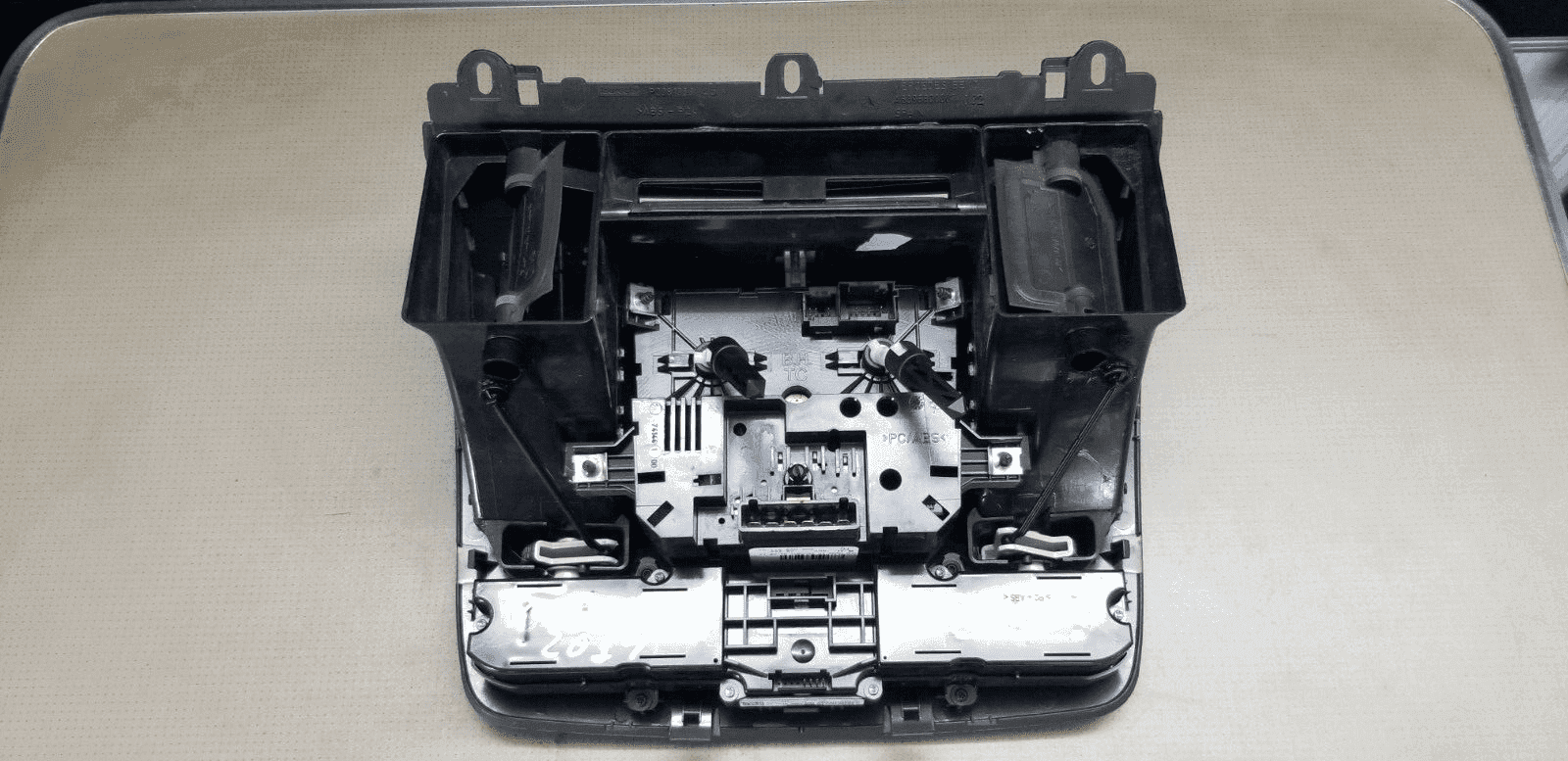 Genuine Mercedes 639 Vito Upper Central Dash Control Panel And Switches - Image 5
