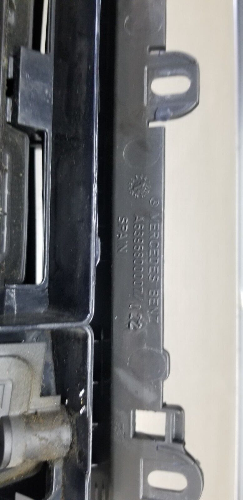 Genuine Mercedes 639 Vito Upper Central Dash Control Panel And Switches - Image 7