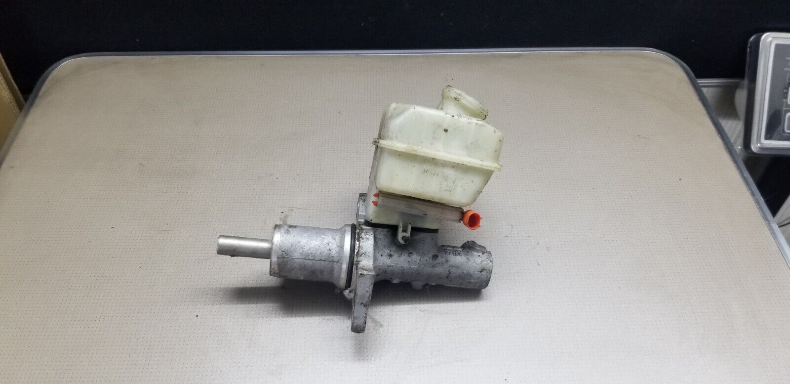 Genuine Mercedes Sprinter Brake Master Cylinder 2006-2018 W906 A0024315202