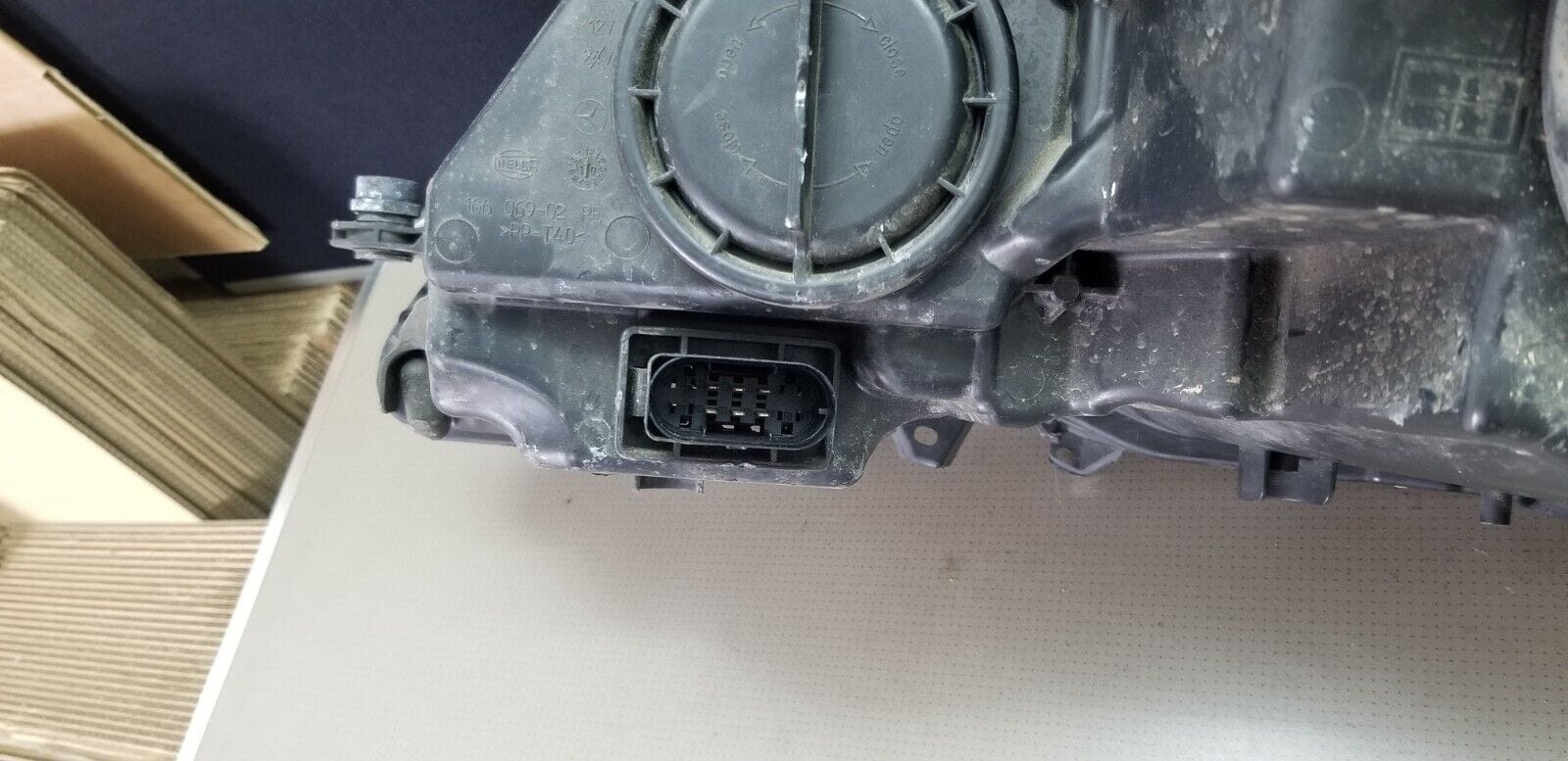 Headlight Mercedes E-Class W212 2009-2014 right side, driver side A2078205061 - Image 5