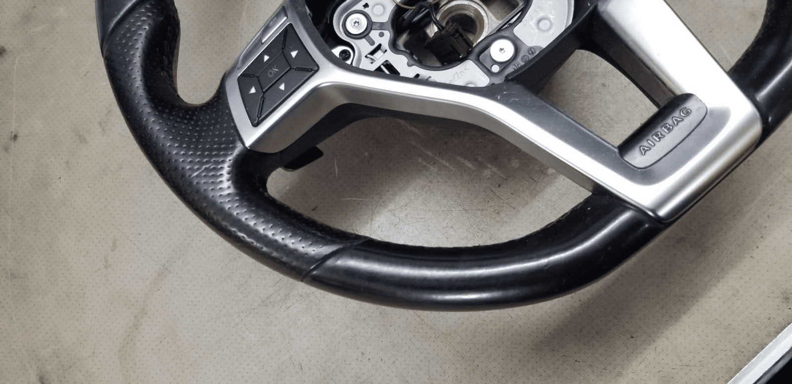 Mercedes Benz 2014 E300 Steering Wheel A1724604203 - Image 8