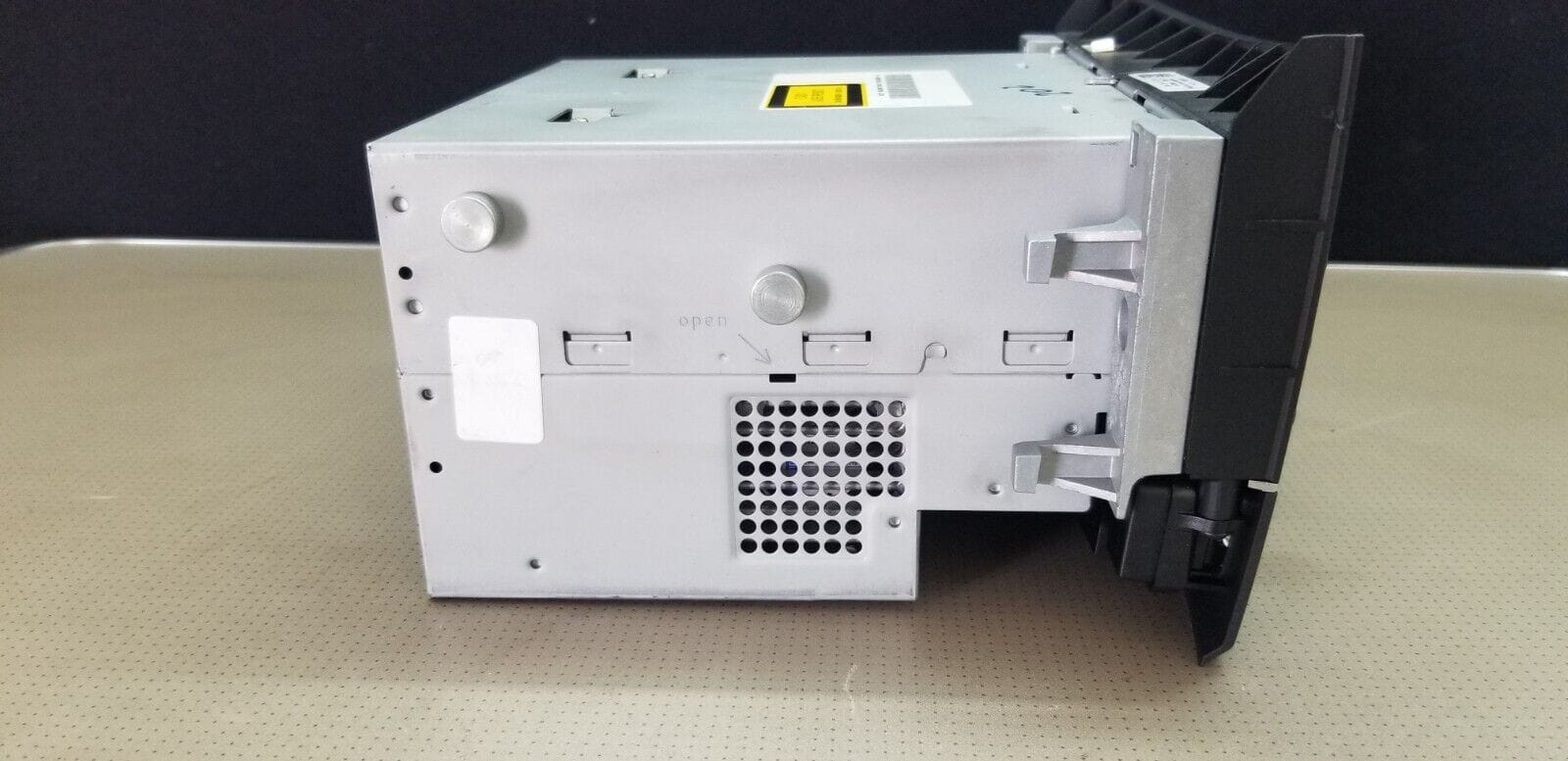 Mercedes-Benz E 250 A2129003708 Radio Control/NO CODE - Image 5