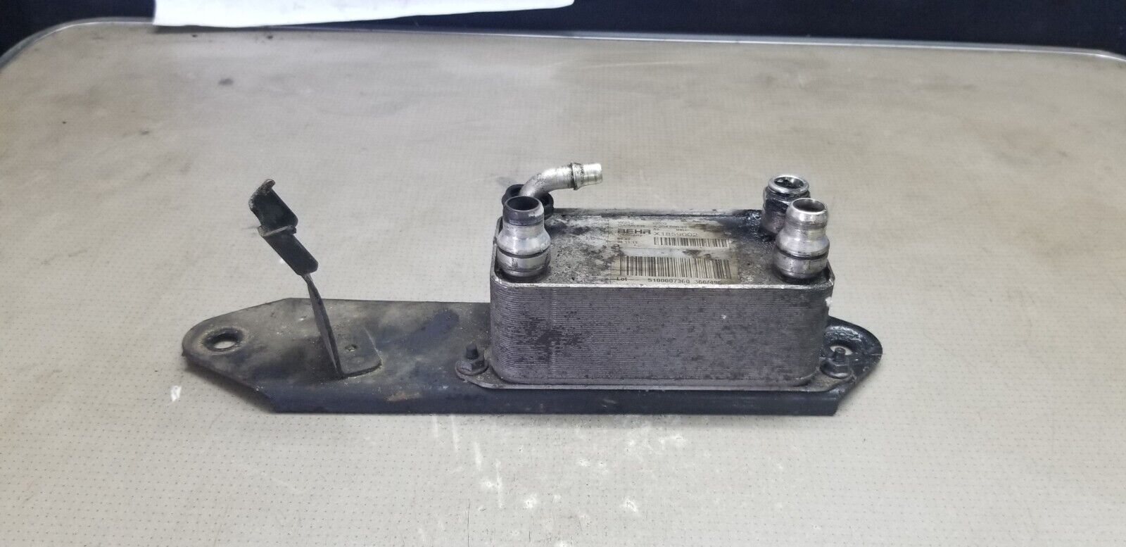 MERCEDES-BENZ E W212 E 300 Hybrid Oil Cooler A2045002200 2.1 2014 - Image 3