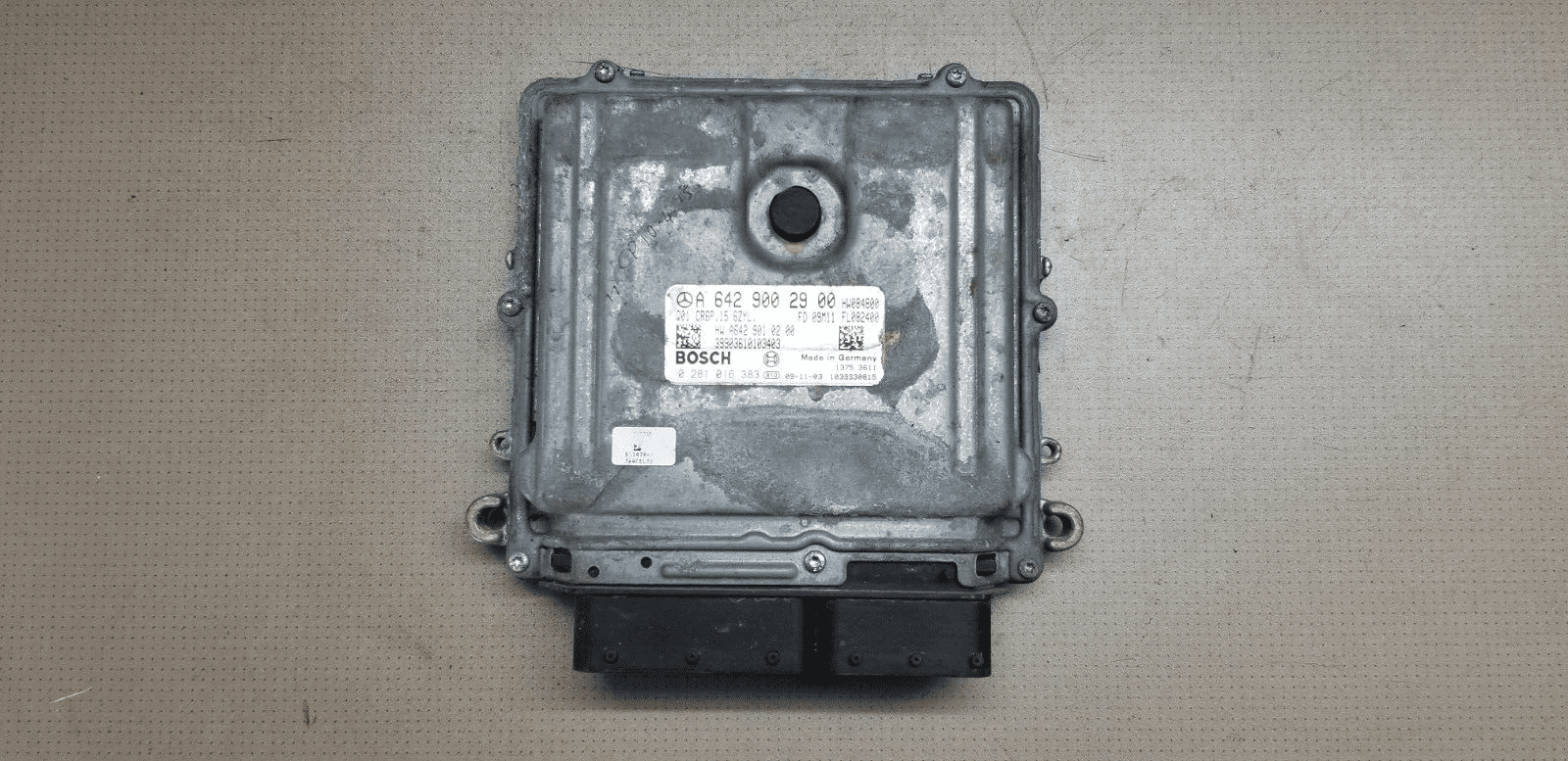 Mercedes 3.0 CDI ECU A6429002900 – Front View