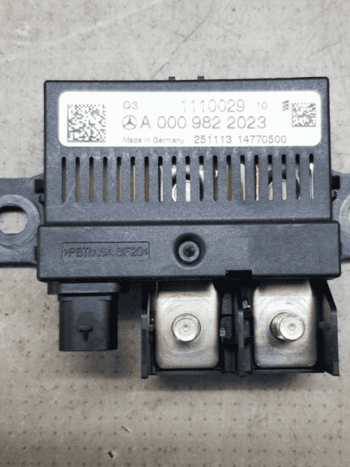 Mercedes Benz E Class Battery Fuse Box Module 2014 2.1 Diesel W212 A0009822023 |O