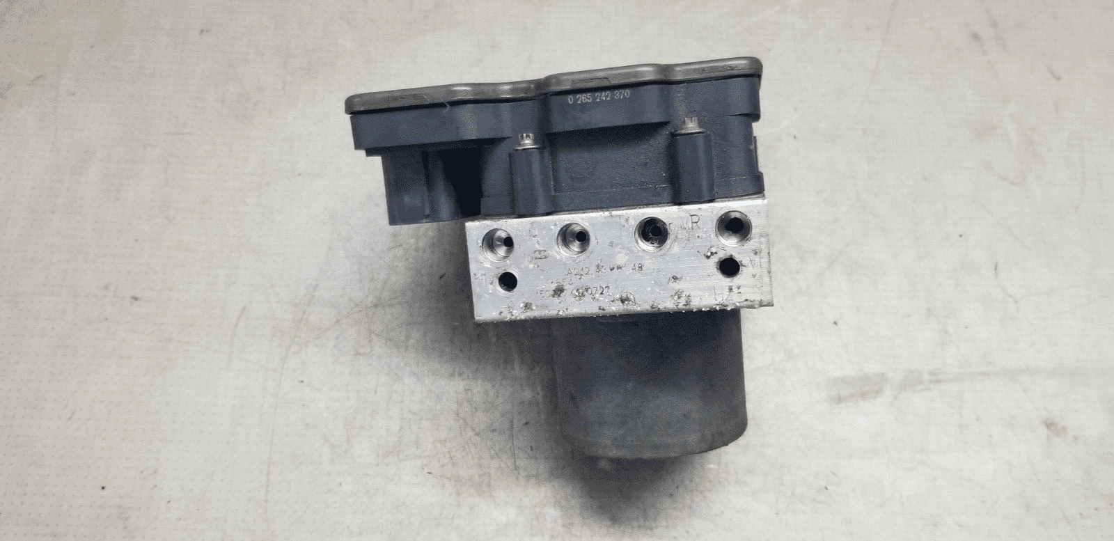 Mercedes E-Class E220 W212 Facelift / ABS Pump With Module - A2124310148 - Image 4