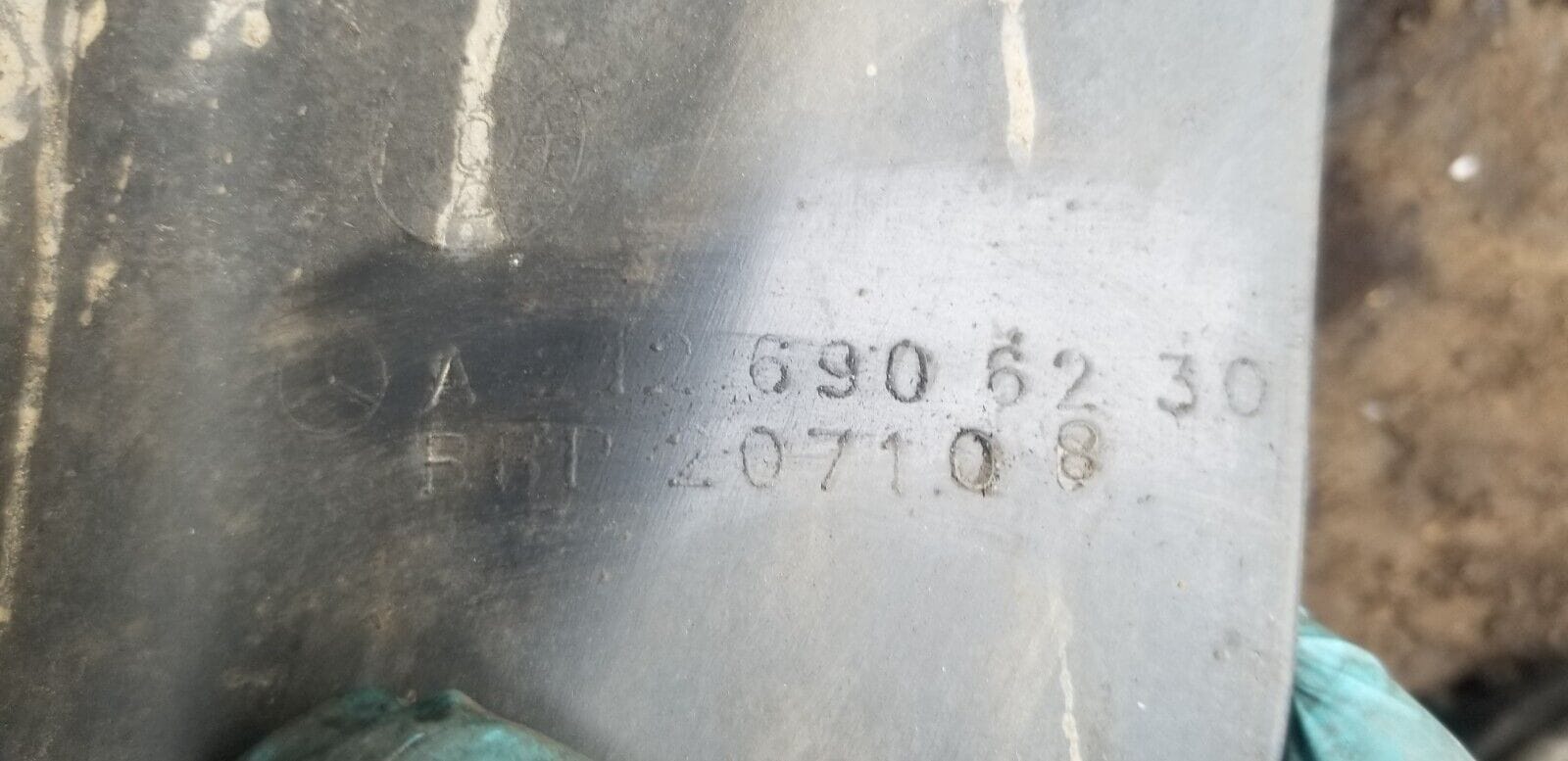 Mercedes E Class Wheel Slash Guard Front Driver Side Front A2126906230 2015 - Image 4